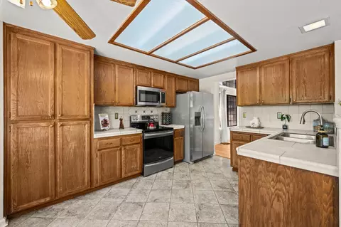 Kitchen - 106 Jasper Ct, Hercules, CA 94547 photo 1 of 5