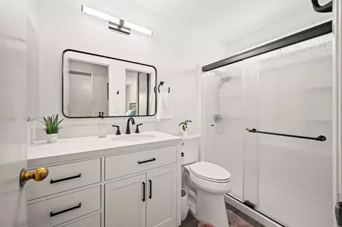 Bath - 106 Jasper Ct, Hercules, CA 94547 photo 1 of 4