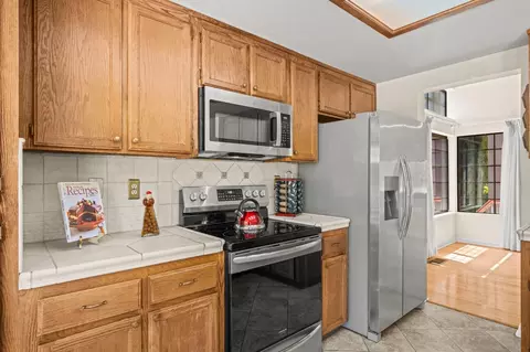 Kitchen - 106 Jasper Ct, Hercules, CA 94547 photo 5 of 5