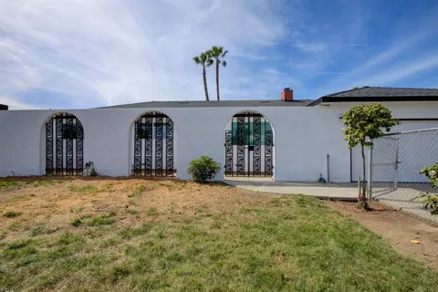 Exterior - 1111 Richland Ave, Modesto, CA 95351 photo 1 of 7