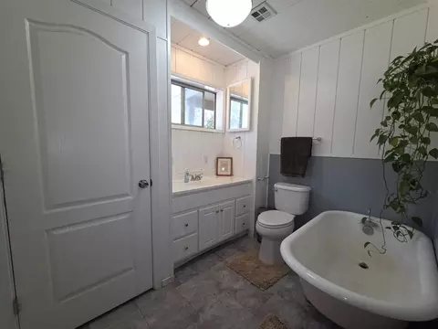Bath - 1151 Gorley Ln, Mokelumne Hill, CA 95245 photo 1 of 4