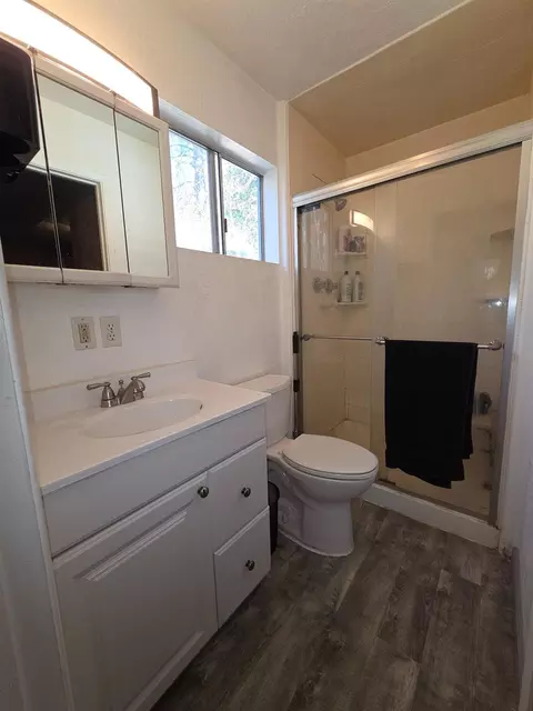 Bath - 1151 Gorley Ln, Mokelumne Hill, CA 95245 photo 3 of 4