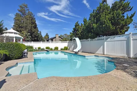 Exterior - 1701 Sylvia Ct, Turlock, CA 95382 photo 13 of 27