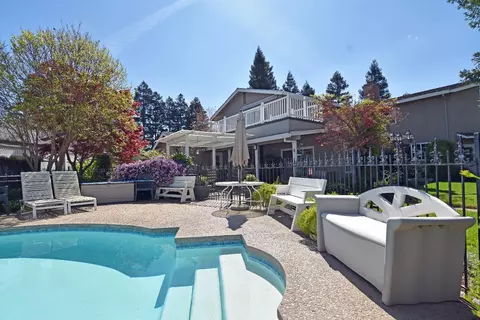 Exterior - 1701 Sylvia Ct, Turlock, CA 95382 photo 19 of 27