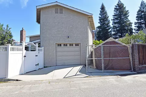 Exterior - 1701 Sylvia Ct, Turlock, CA 95382 photo 26 of 27
