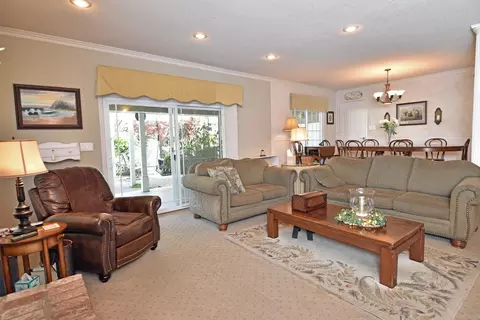 Living - 1701 Sylvia Ct, Turlock, CA 95382 photo 11 of 11