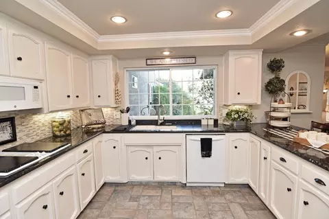 Kitchen - 1701 Sylvia Ct, Turlock, CA 95382 photo 2 of 6