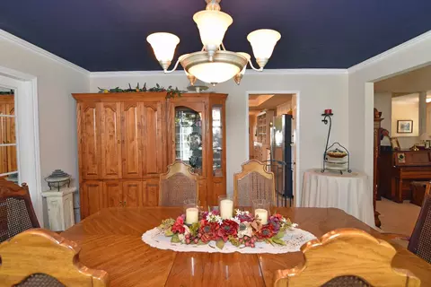 Dining - 1701 Sylvia Ct, Turlock, CA 95382 photo 3 of 5