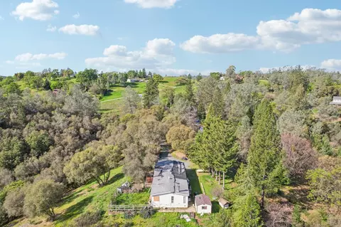 5961 Chrysler Cir, Garden Valley, CA 95633
