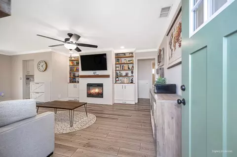 Entry Way - 7133 Grenola Way, Citrus Heights, CA 95621 photo 2 of 3