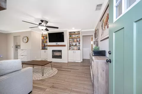 Entry Way - 7133 Grenola Way, Citrus Heights, CA 95621 photo 1 of 3