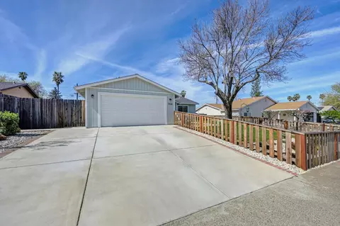 Exterior - 7133 Grenola Way, Citrus Heights, CA 95621 photo 4 of 20