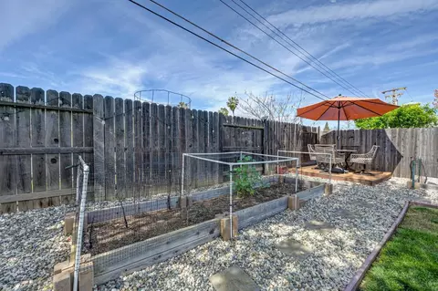 Exterior - 7133 Grenola Way, Citrus Heights, CA 95621 photo 18 of 20