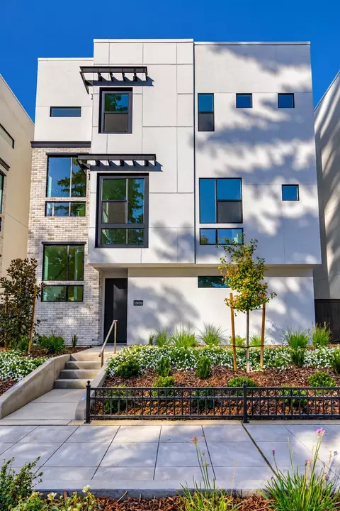 600 E St, West Sacramento, CA 95605