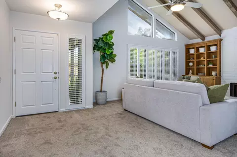 Entry Way - 413 E Ranch Rd, Sacramento, CA 95825 photo 1 of 3
