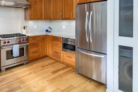 Kitchen - 413 E Ranch Rd, Sacramento, CA 95825 photo 3 of 5