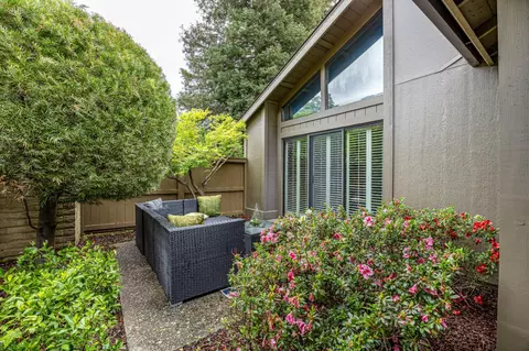 Exterior - 413 E Ranch Rd, Sacramento, CA 95825 photo 3 of 11