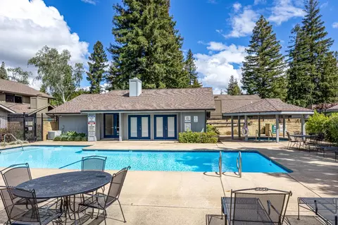 Exterior - 413 E Ranch Rd, Sacramento, CA 95825 photo 11 of 11