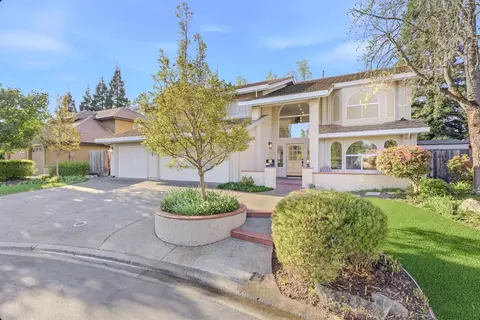 1986 Somerdale Cir, Roseville, CA 95661