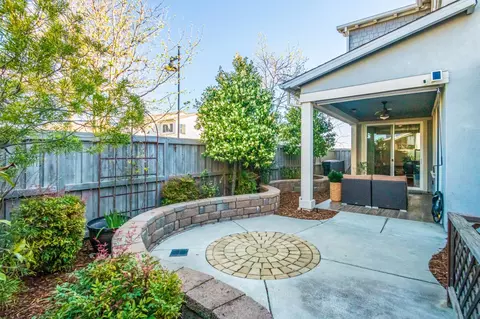 Exterior - 1821 Cannery Loop, Davis, CA 95616 photo 5 of 10