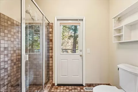 Bath - 5621 Saw Mill Rd, Placerville, CA 95667 photo 4 of 5