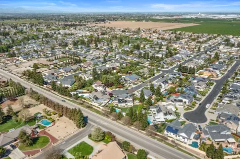 View/Area - 2771 Amatchi Ct, Tracy, CA 95304 photo 3 of 6