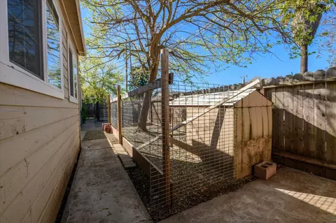 Exterior - 103 E Jackson St, Ione, CA 95640 photo 11 of 13