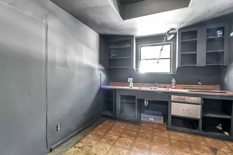 Kitchen - 760 Sunnyside Ave, Clovis, CA 93611 photo 3 of 3