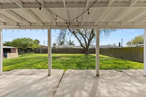 Exterior - 1984 15th St, Olivehurst, CA 95961 photo 8 of 8
