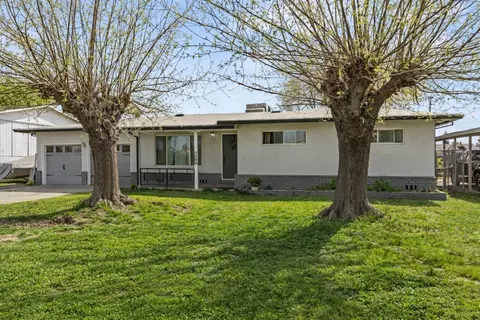Exterior - 1984 15th St, Olivehurst, CA 95961 photo 3 of 8