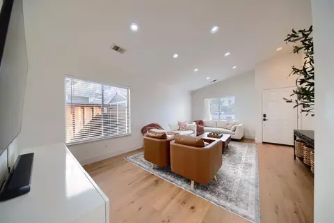 Living - 471 Pombo Square Dr, Tracy, CA 95376 photo 4 of 4