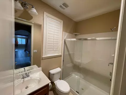 Bath - 322 Barn Dance Way, Oakley, CA 94561 photo 4 of 6