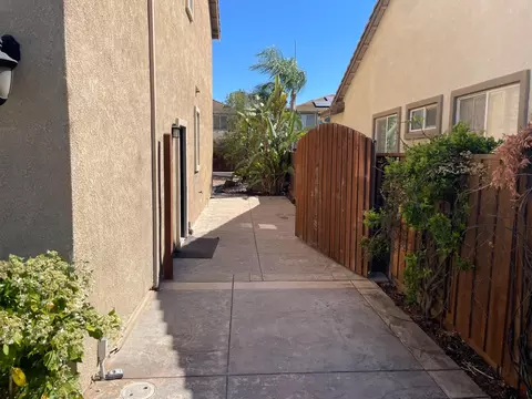 Exterior - 322 Barn Dance Way, Oakley, CA 94561 photo 3 of 10