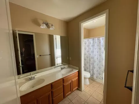Bath - 322 Barn Dance Way, Oakley, CA 94561 photo 2 of 6