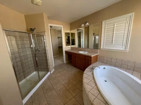 Bath - 322 Barn Dance Way, Oakley, CA 94561 photo 3 of 6