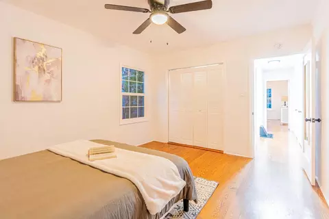 Bedroom - 435 Olive Ave, Modesto, CA 95350 photo 4 of 7