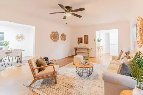 Living - 435 Olive Ave, Modesto, CA 95350 photo 3 of 3