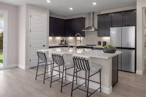 Kitchen - 336 Miramar Dr, Lathrop, CA 95330 photo 1 of 2
