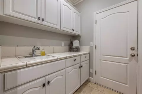 Other - 2067 Robin Hood Ln, Merced, CA 95340 photo 5 of 12