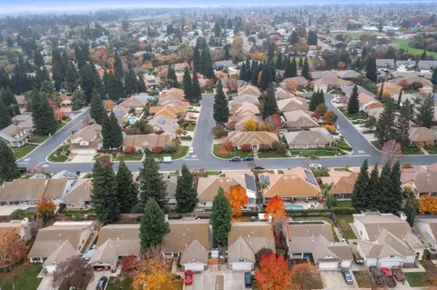 View/Area - 2067 Robin Hood Ln, Merced, CA 95340 photo 6 of 9