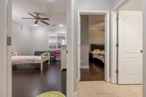 Entry Way - 2067 Robin Hood Ln, Merced, CA 95340 photo 11 of 13