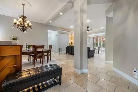Entry Way - 2067 Robin Hood Ln, Merced, CA 95340 photo 4 of 13