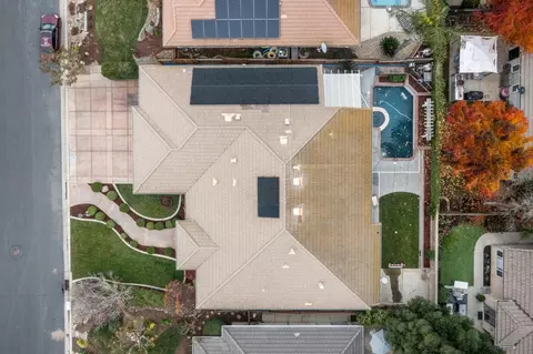 View/Area - 2067 Robin Hood Ln, Merced, CA 95340 photo 5 of 9