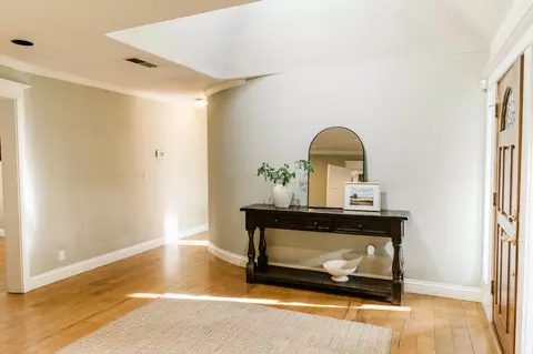 Entry Way - 7530 Rasmussen Rd, Loomis, CA 95650 photo 6 of 9