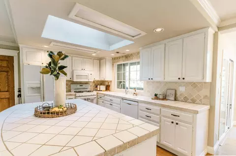 Kitchen - 7530 Rasmussen Rd, Loomis, CA 95650 photo 2 of 3