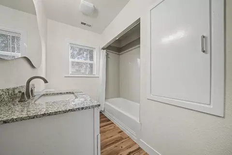 Bath - 155 Foothill Dr, Sutter Creek, CA 95685 photo 3 of 6