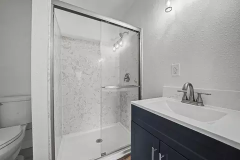 Bath - 155 Foothill Dr, Sutter Creek, CA 95685 photo 2 of 6