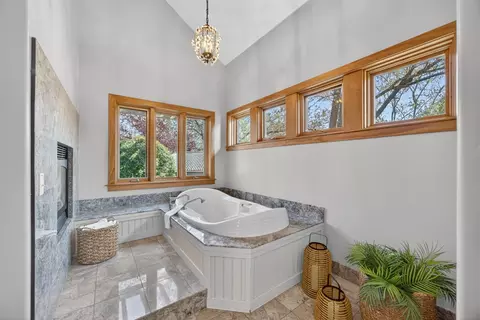 Bath - 16096 Perimeter Rd, Grass Valley, CA 95949 photo 3 of 4