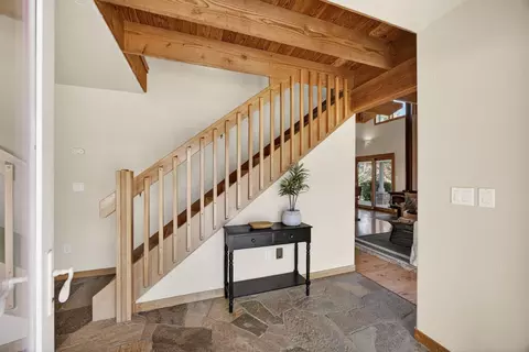 Entry Way - 16096 Perimeter Rd, Grass Valley, CA 95949 photo 14 of 17