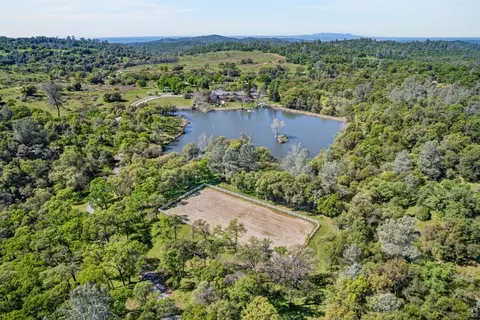 View/Area - 16096 Perimeter Rd, Grass Valley, CA 95949 photo 5 of 10